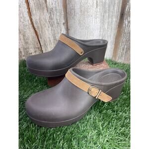 Crocs Sarah Clog Mule Brown Suede Trim Women's 9